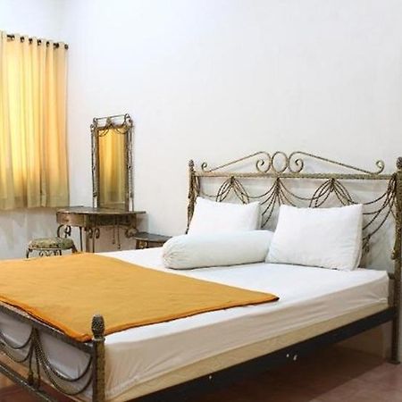 Ruang Tidur At Dpalma Bogor Hotel Eksteriør billede