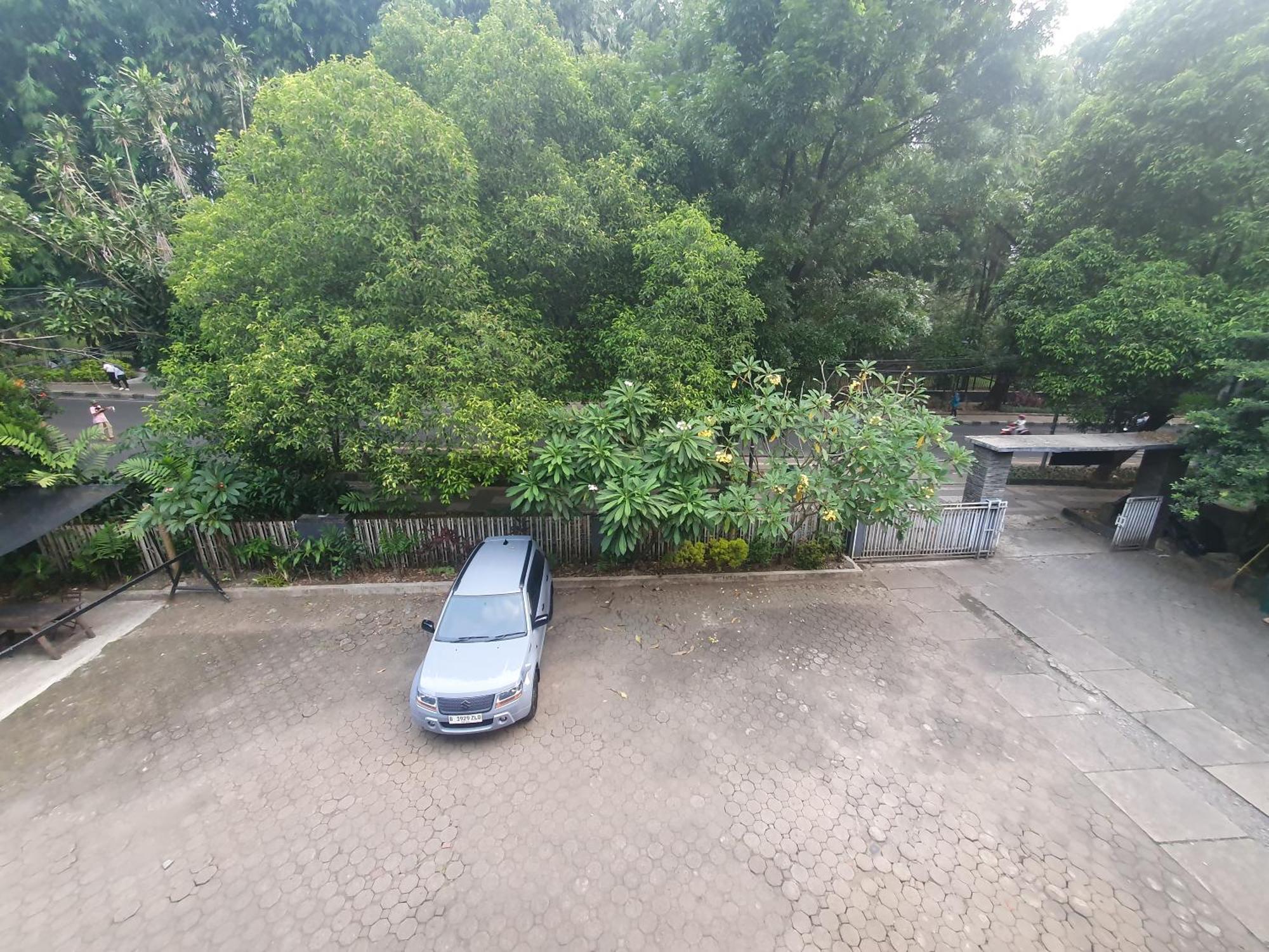 Ruang Tidur At Dpalma Bogor Hotel Eksteriør billede