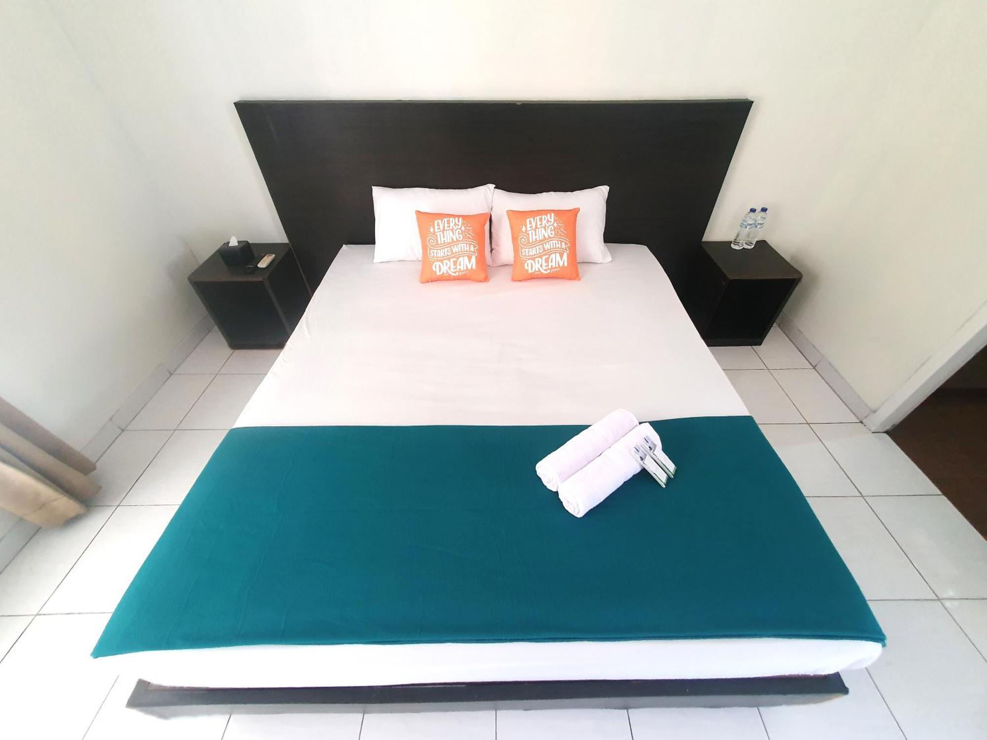 Ruang Tidur At Dpalma Bogor Hotel Eksteriør billede