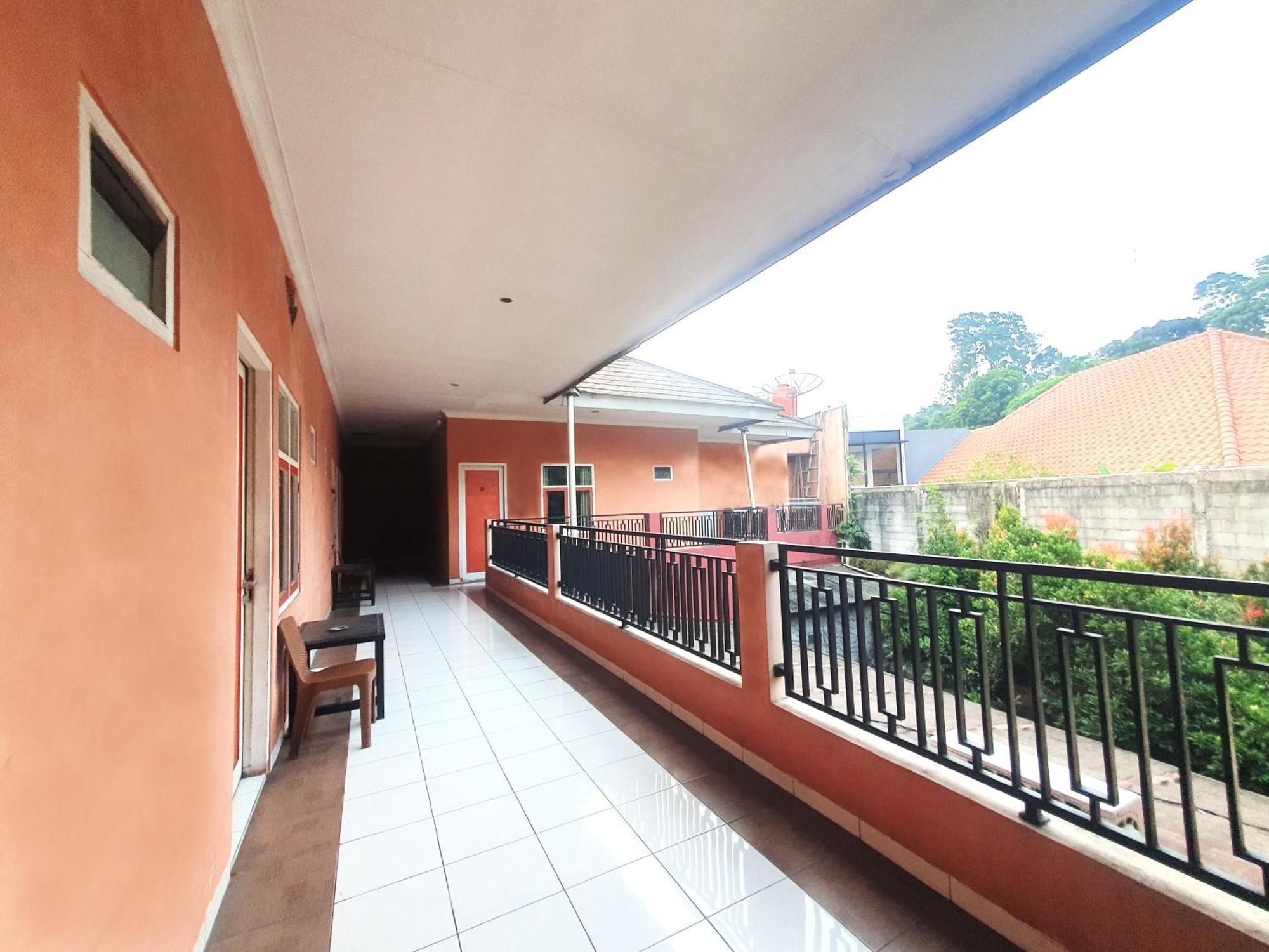 Ruang Tidur At Dpalma Bogor Hotel Eksteriør billede